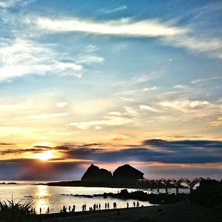 East Coast Sea View Hotel Chenggong Bagian luar foto