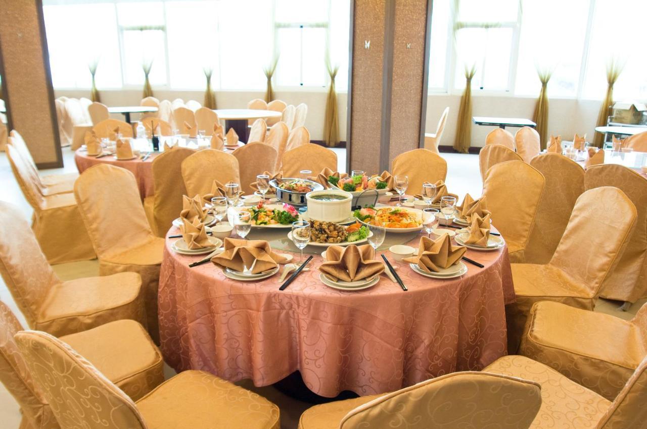 East Coast Sea View Hotel Chenggong Bagian luar foto