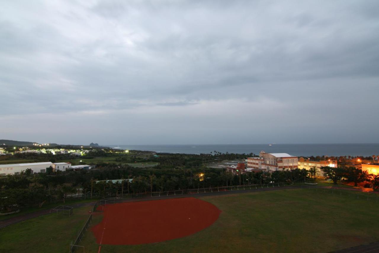 East Coast Sea View Hotel Chenggong Bagian luar foto